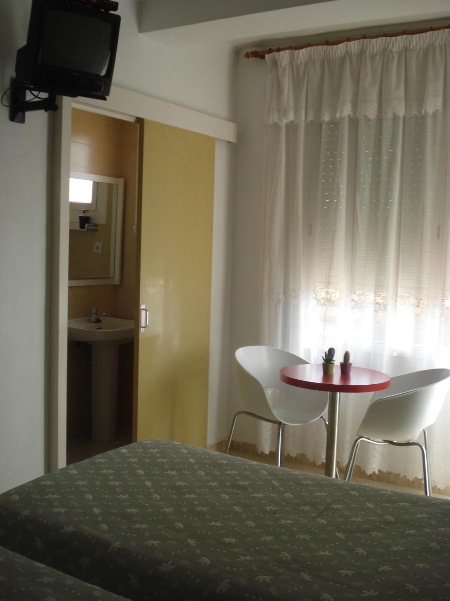 Hostal Margarita Pineda de Mar Camera foto