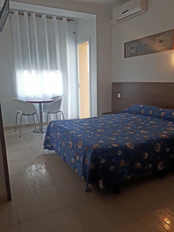 Hostal Margarita Pineda de Mar Esterno foto