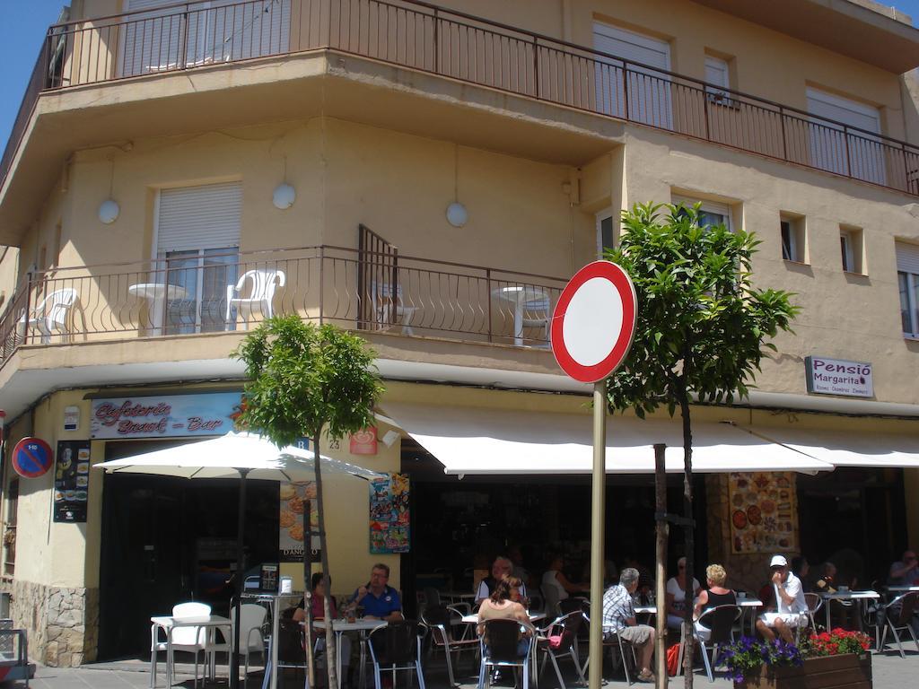 Hostal Margarita Pineda de Mar Esterno foto