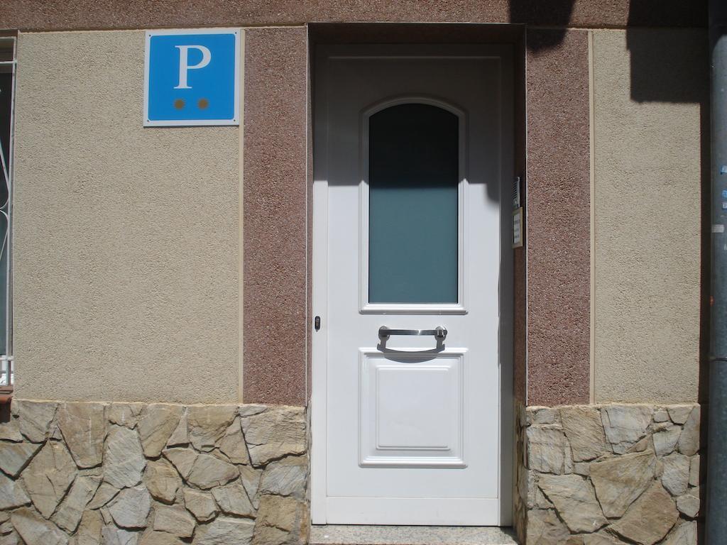 Hostal Margarita Pineda de Mar Esterno foto
